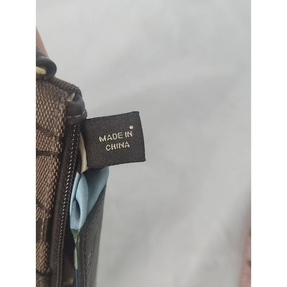 Coach F41637 Zip Wristlet wallet coin purse  In Signature Canvas dark‎ brown